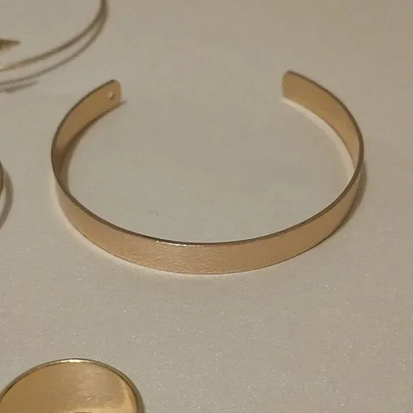 Bracelets & Ring Set! - Picture 3 of 8